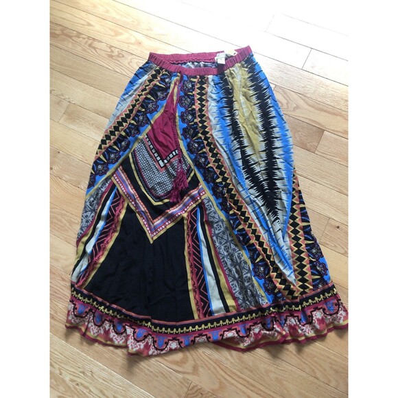 Flying Tomato Colorful Printed Bohemian Style Skirt Elastic Waist Size Meium NWT - Picture 1 of 6